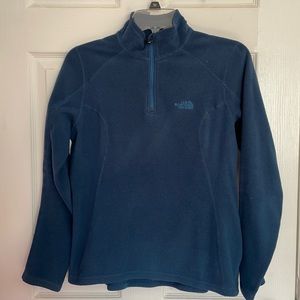 The North Face Womens 1/4 zip up fleece pullover, small
